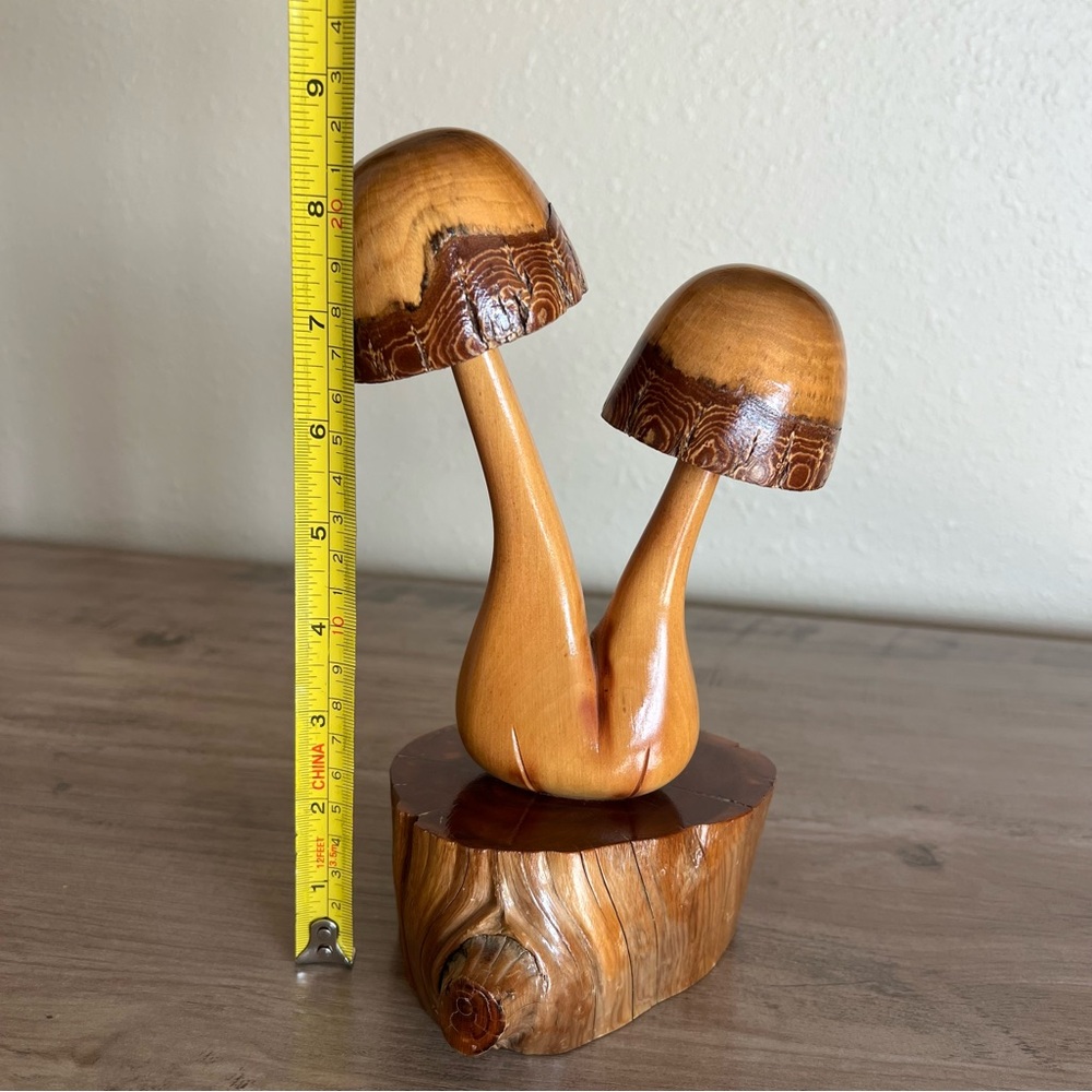 Mushroom Wood Hand Carved Figurine 1973 Signed Two-Toned MCM RARE Home Decor - Picture 11 of 11